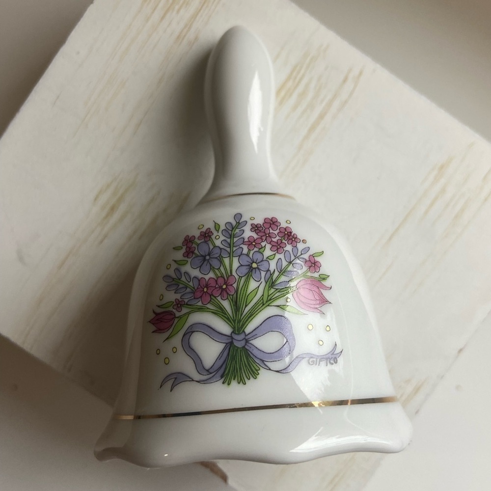 Vintage Ceramic Bell With Flowers